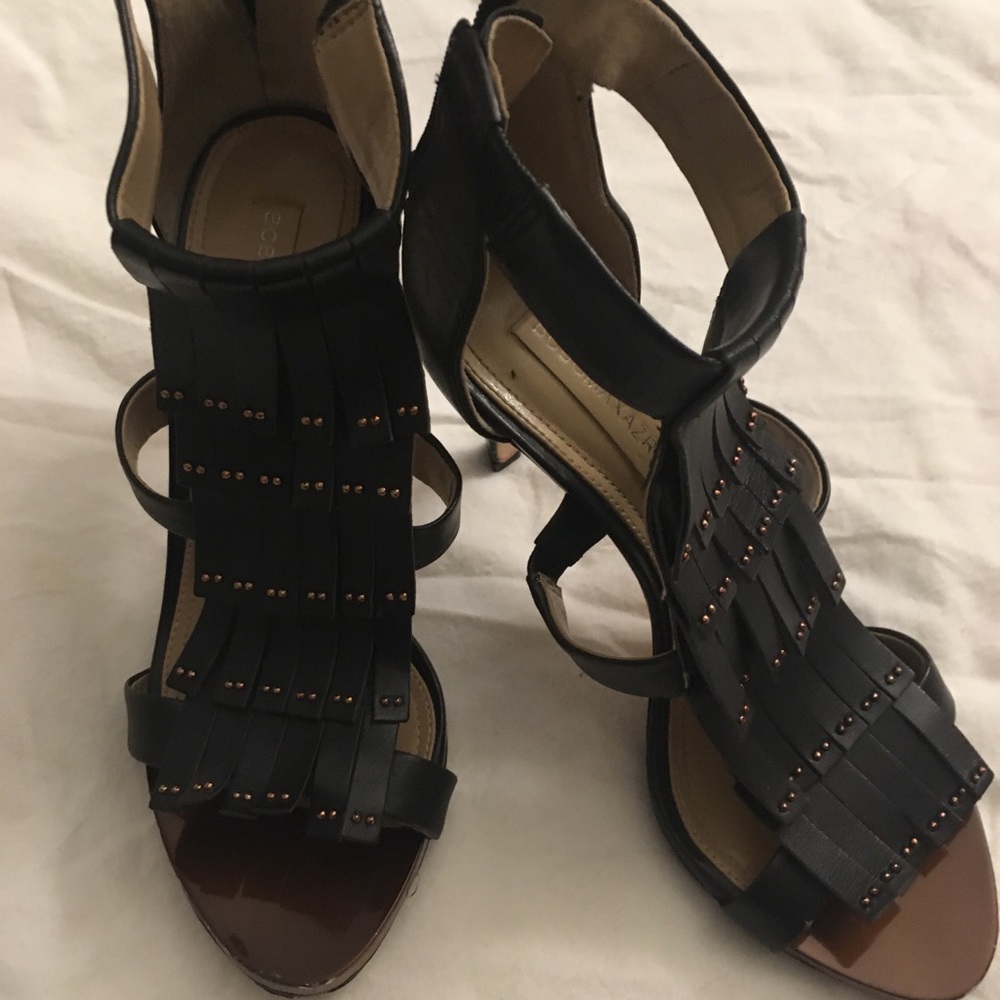 BCBGMAXAZRIA